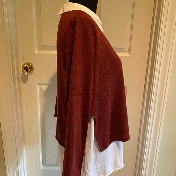 Red and white blouse - Picture 2 of 4